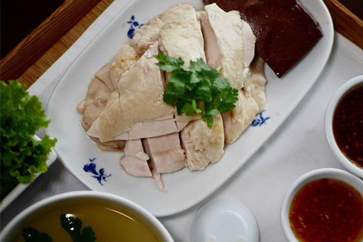 chickenandricemontienhotelsurawong1.jpg